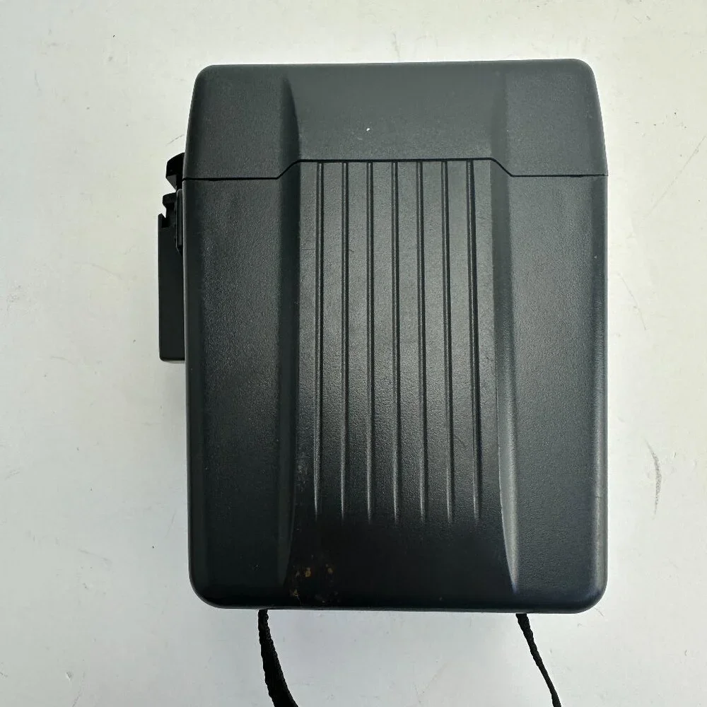 Vintage Polaroid Camera One Step Close Up With Flash Uses 600 Film